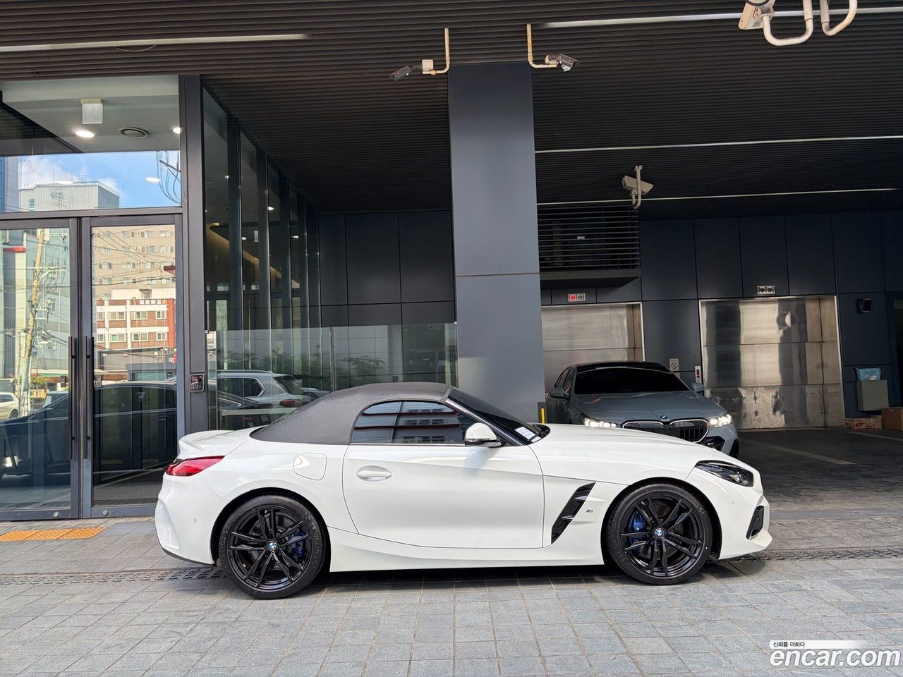 BMW Z4 2026 — 3