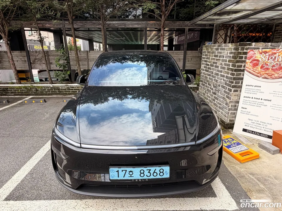 Tesla Model Y 2026