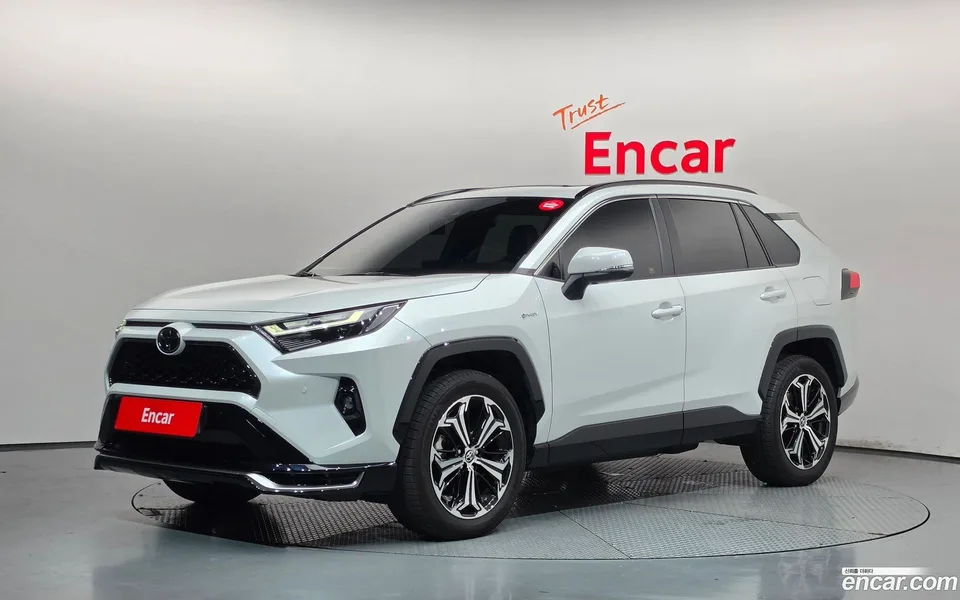 Toyota RAV4 2025