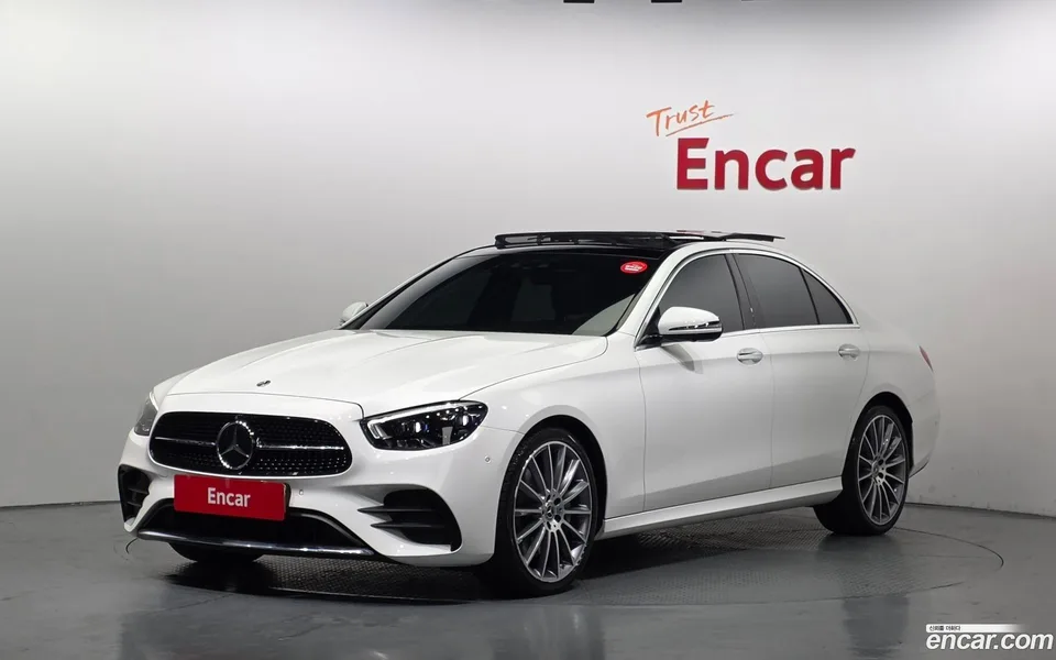 Mercedes-Benz E-Class 2022