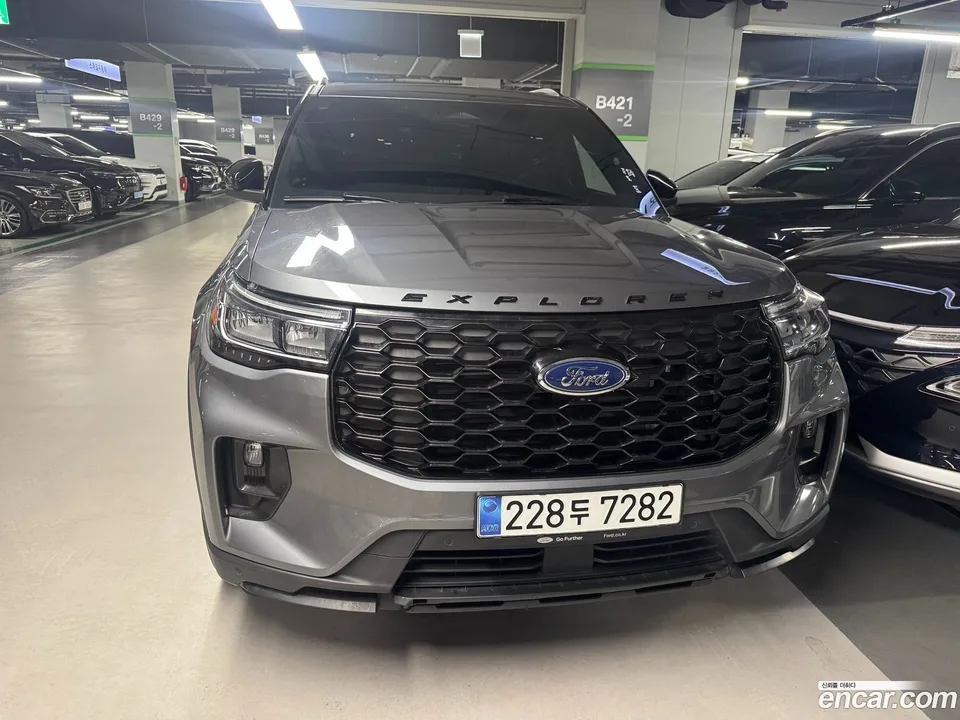 Ford Explorer 2024
