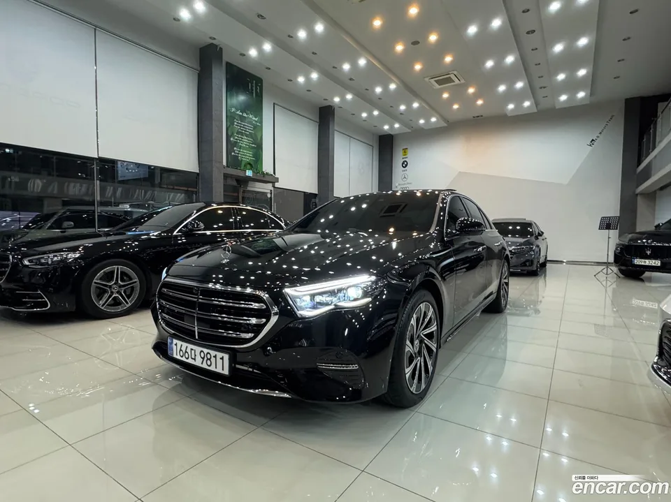 Mercedes-Benz E-Class 2025