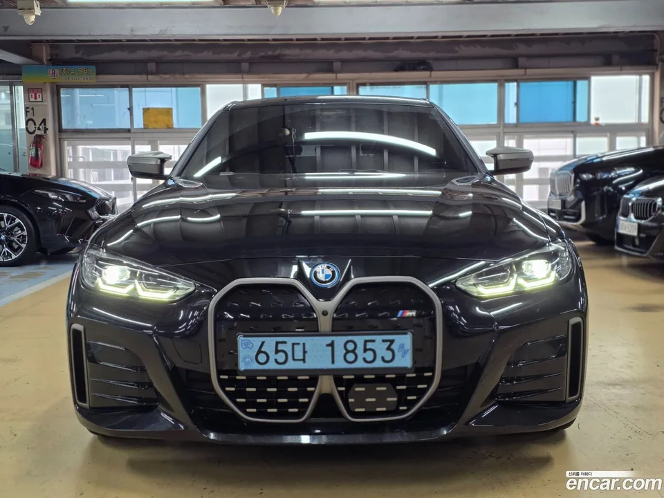 BMW i4 2023