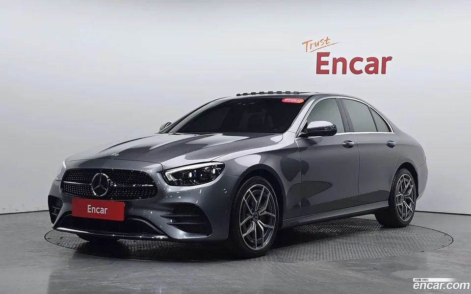 Mercedes-Benz E-Class 2022