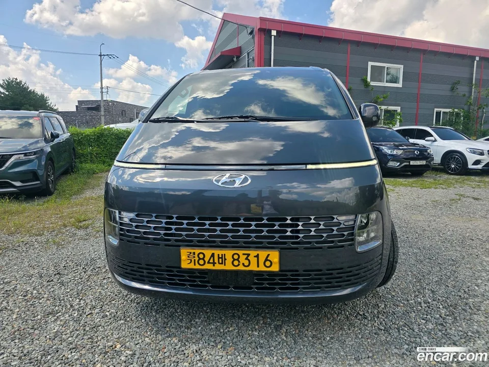 Hyundai Staria 2023
