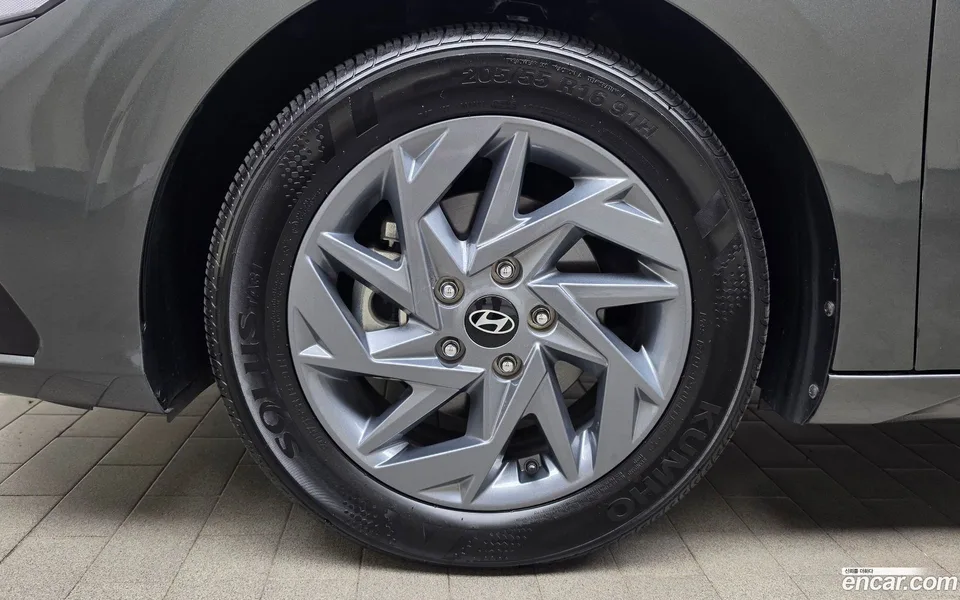 Hyundai Avante CN7 Hybrid 2025 — миниатюра 5