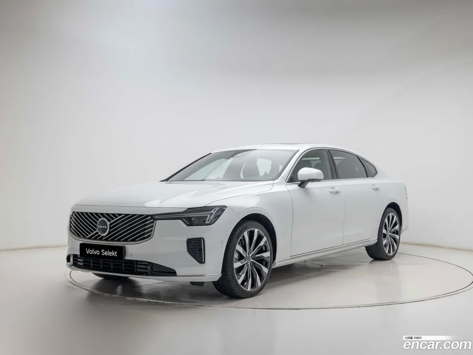 Volvo S90 2026