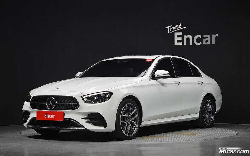 Mercedes-Benz E-Class 2023