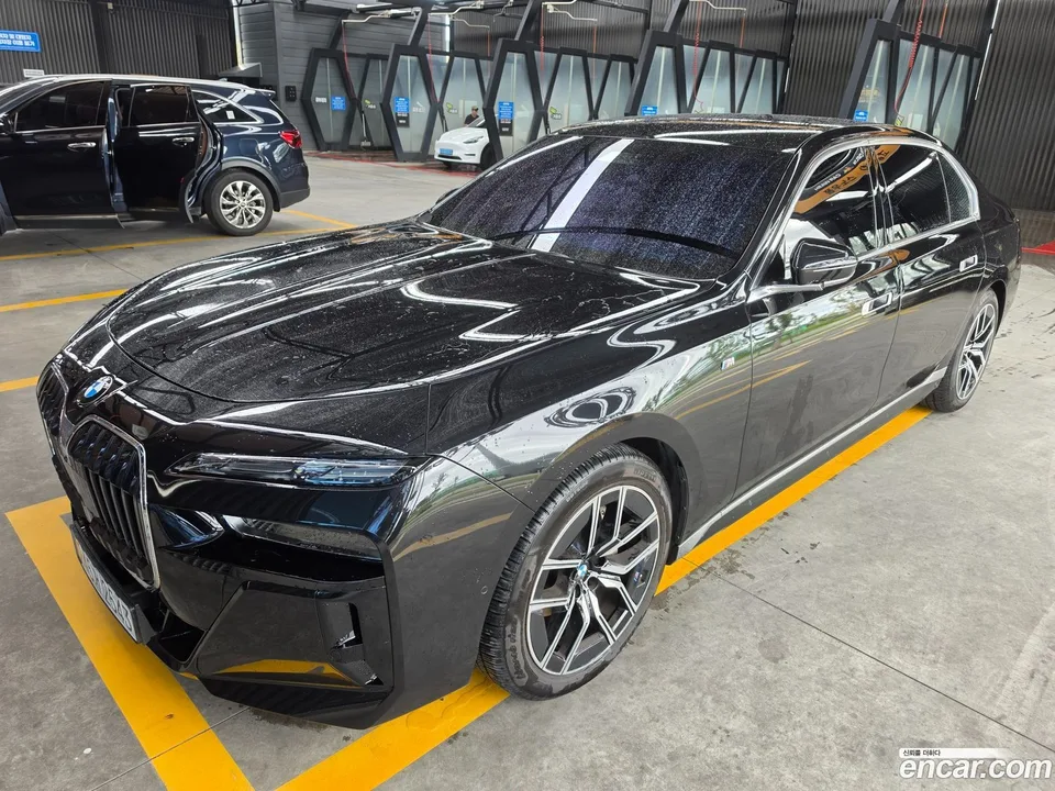 BMW 7 Series 2024