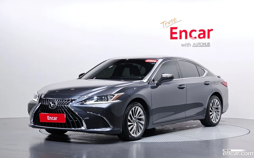 Lexus ES 300h 2022