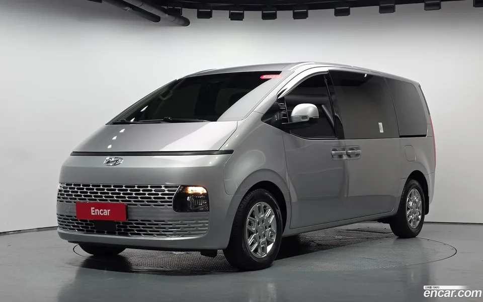 Hyundai Staria 2023