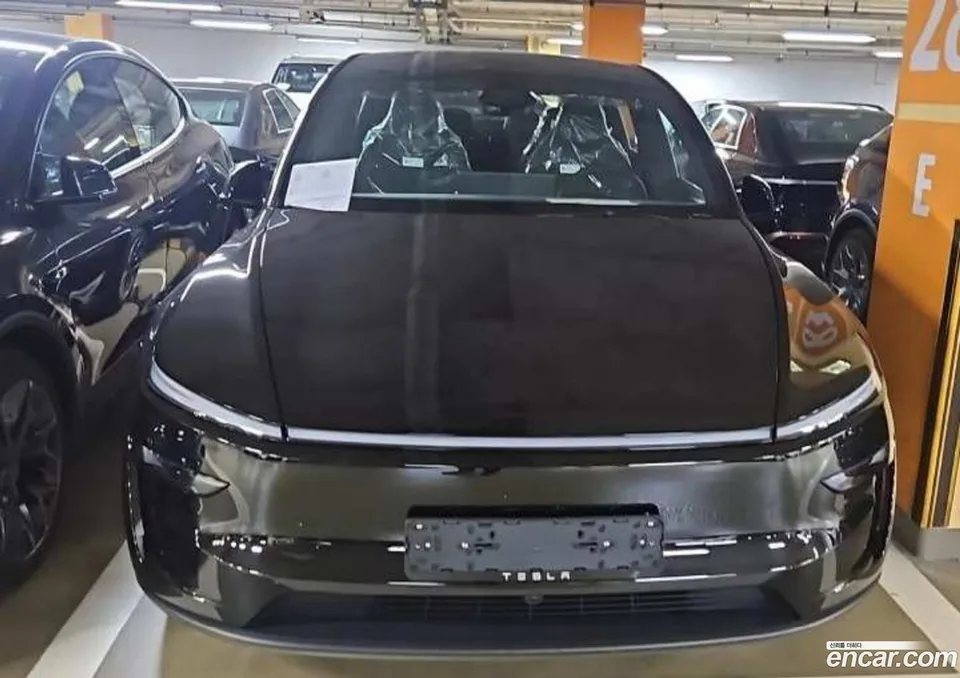 Tesla Model Y 2026