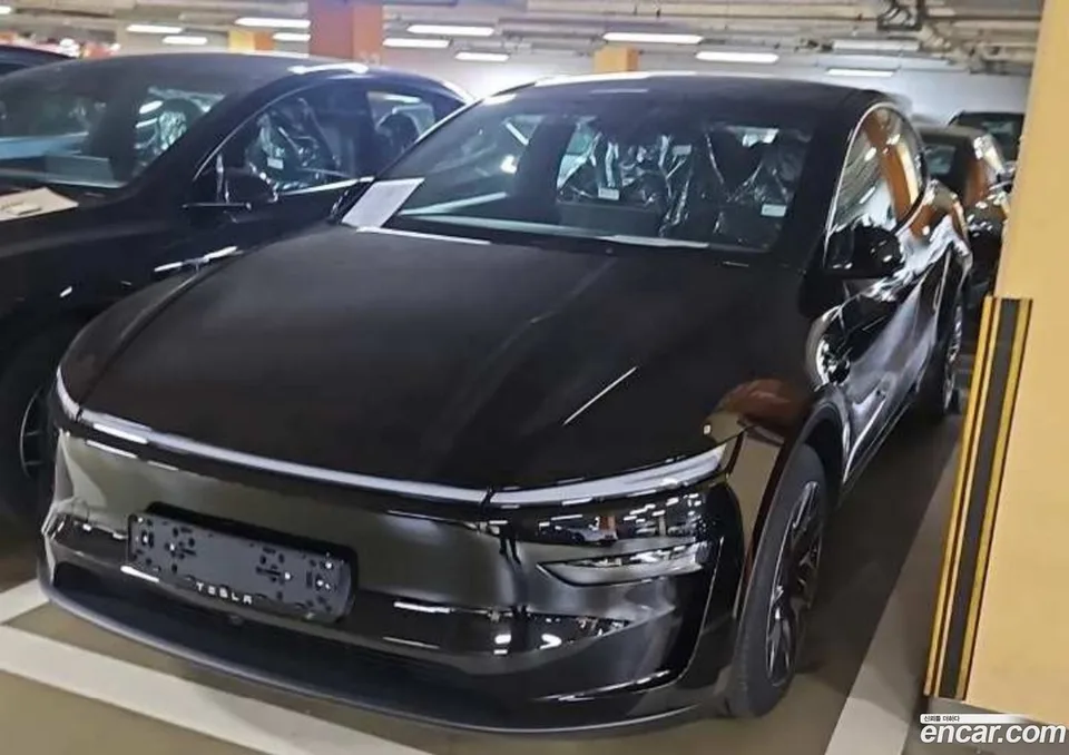 Tesla Model Y 2026