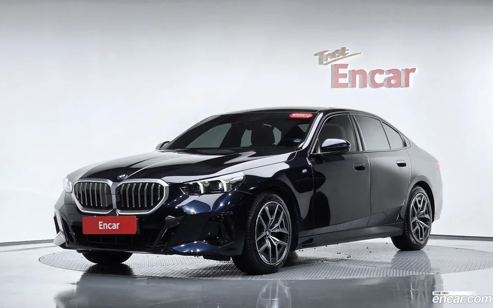BMW 5 Series 2024