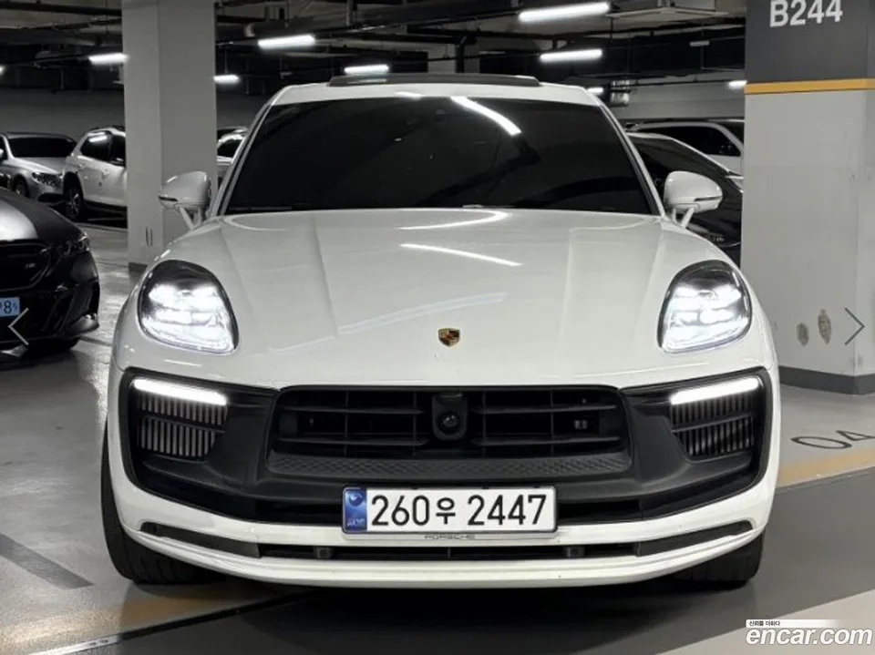 Porsche Macan 2023