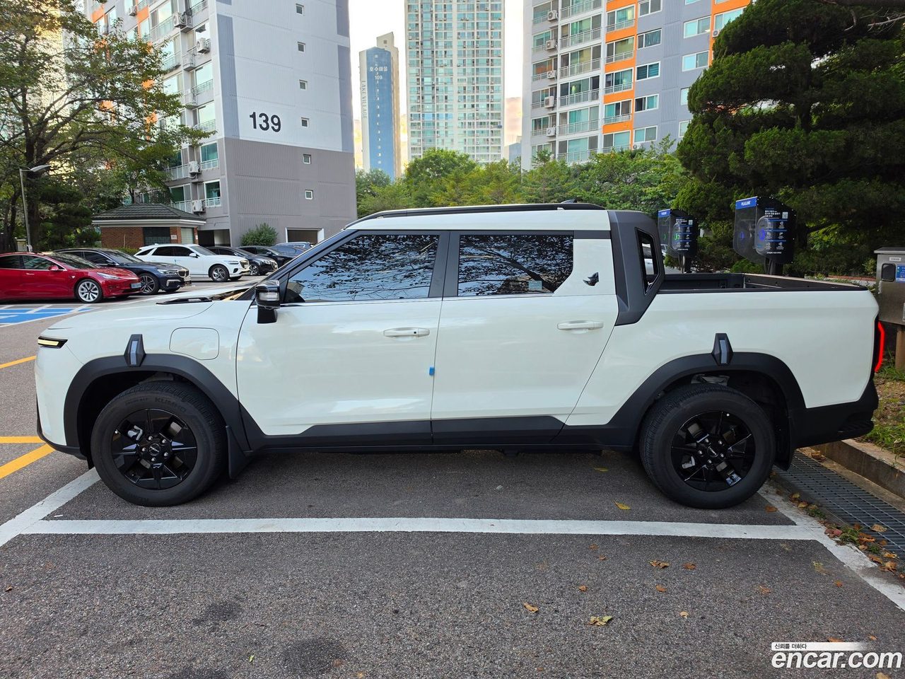 KG Mobility Musso EV 2025 — 3