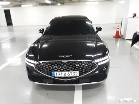 Genesis G90 2023 купить в Москве