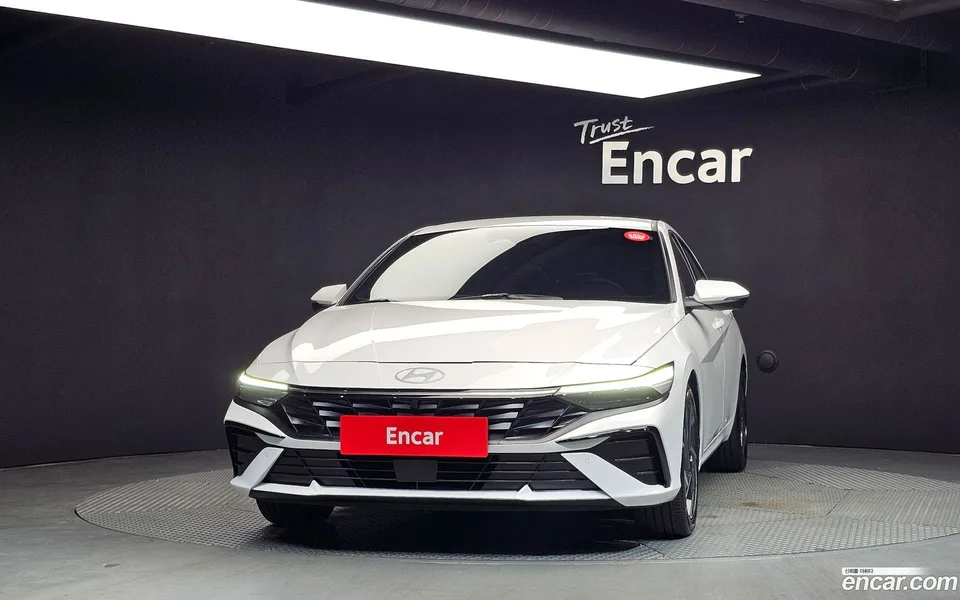 Hyundai Avante CN7 Hybrid 2025 — миниатюра 3