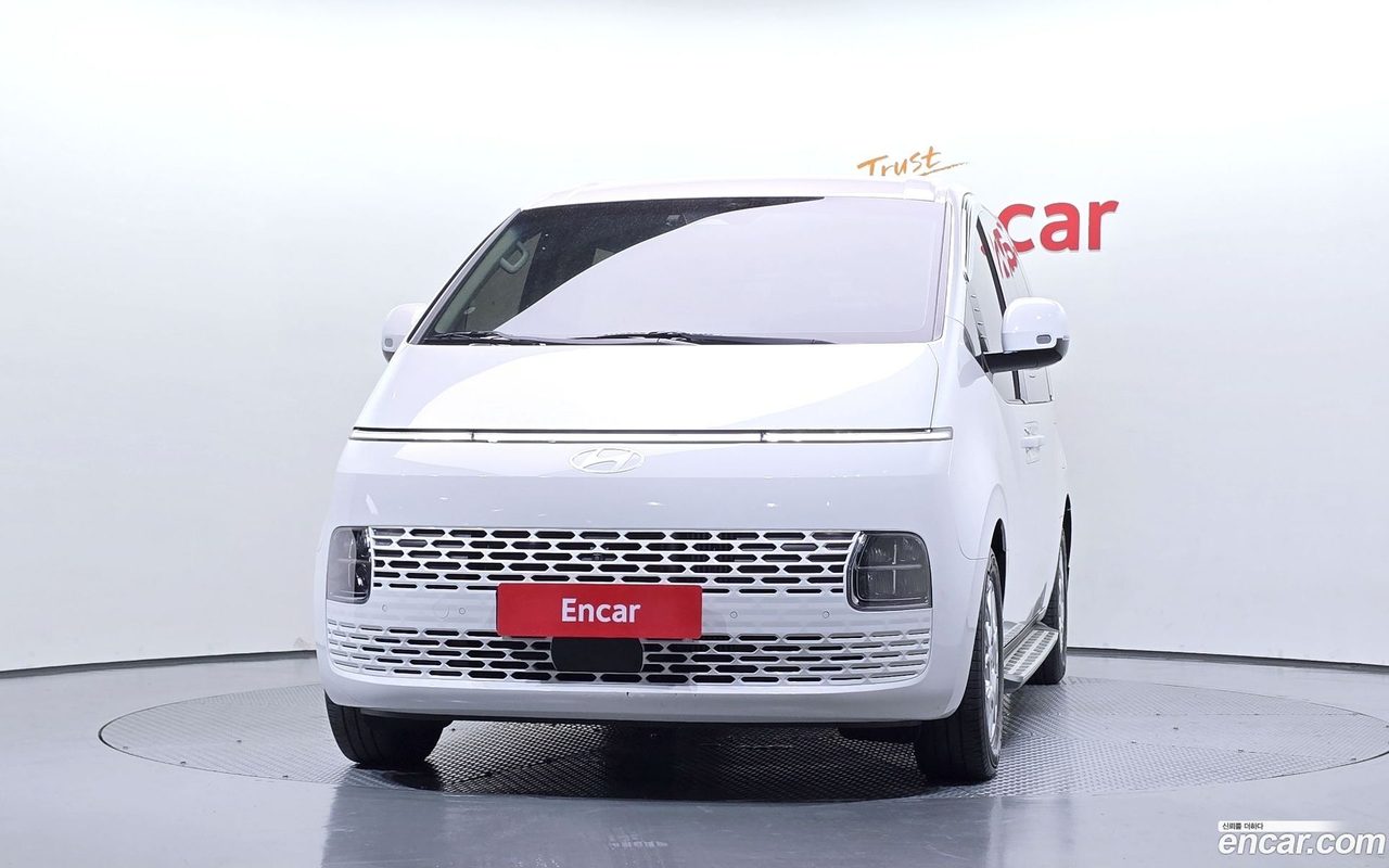 Hyundai Staria 2024 — 3