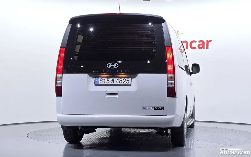 Hyundai Staria HEV 1.6 5 2024 — миниатюра 4