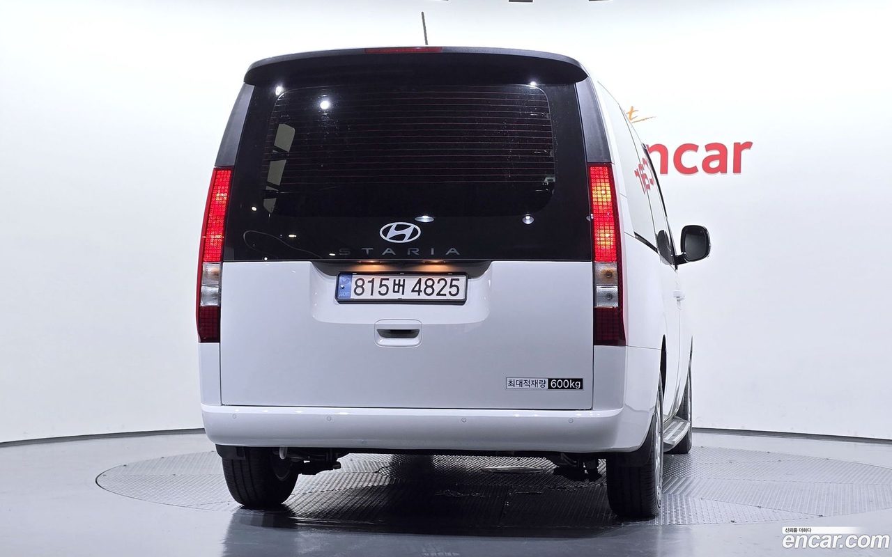 Hyundai Staria 2024 — 4