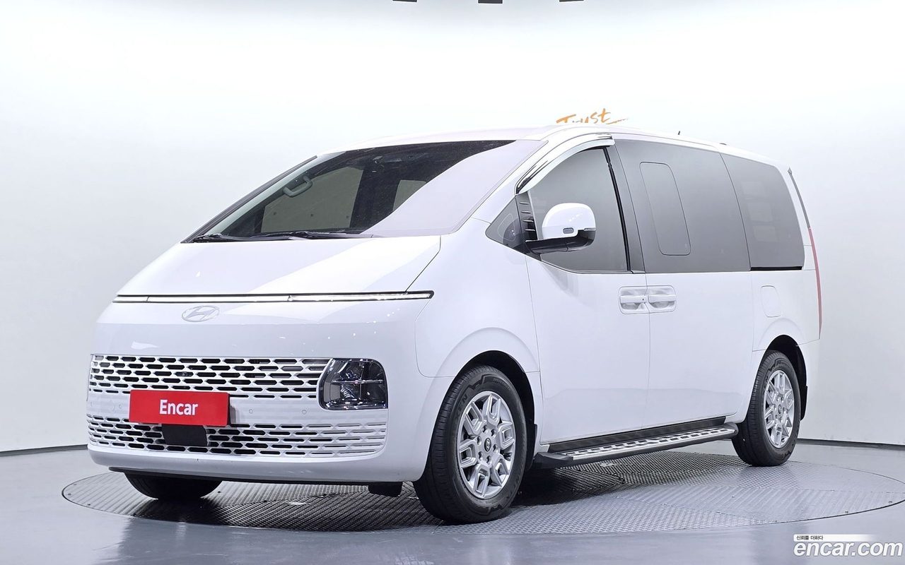 Hyundai Staria 2024