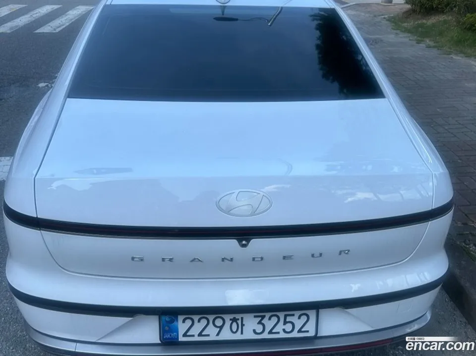 Hyundai Grandeur Hybrid 2025 — миниатюра 3