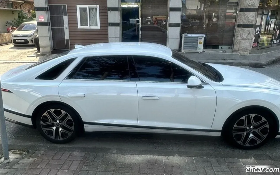 Hyundai Grandeur Hybrid 2025 — миниатюра 4