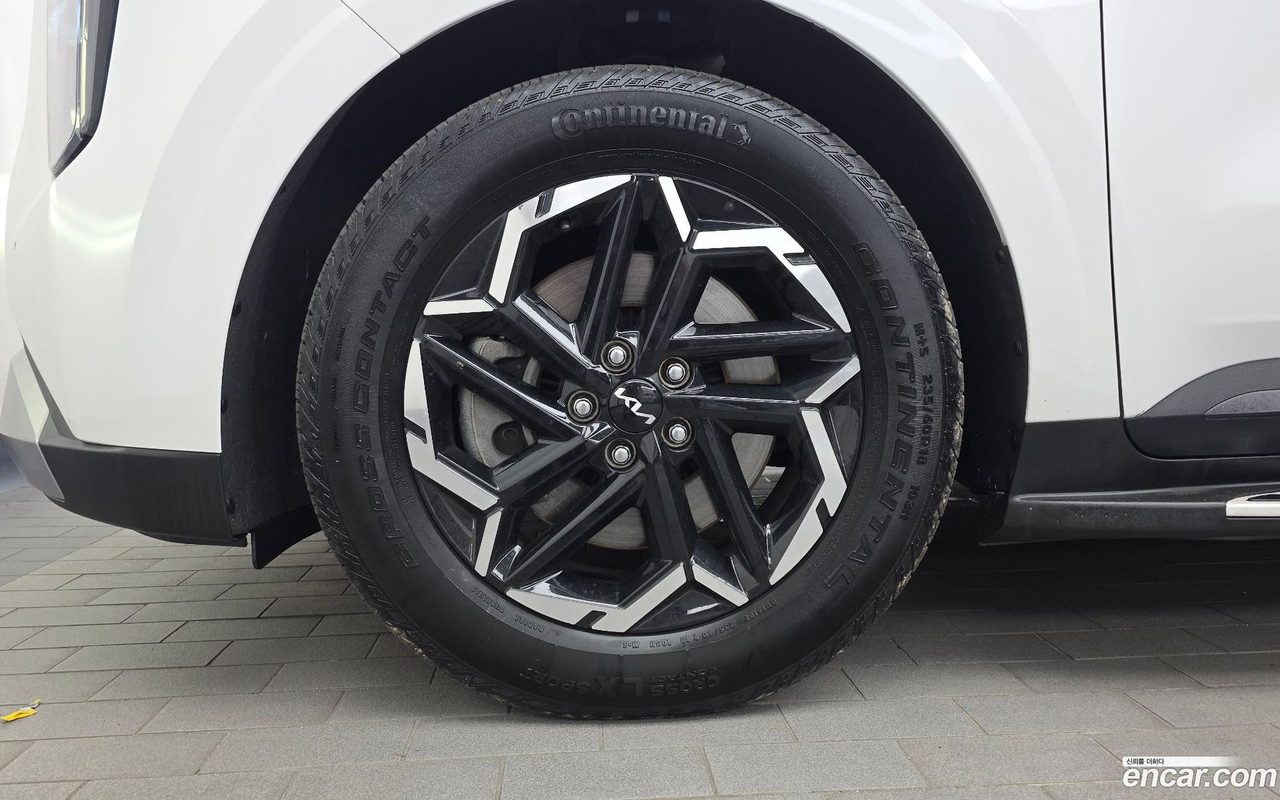 Kia Carnival 2024 — 5