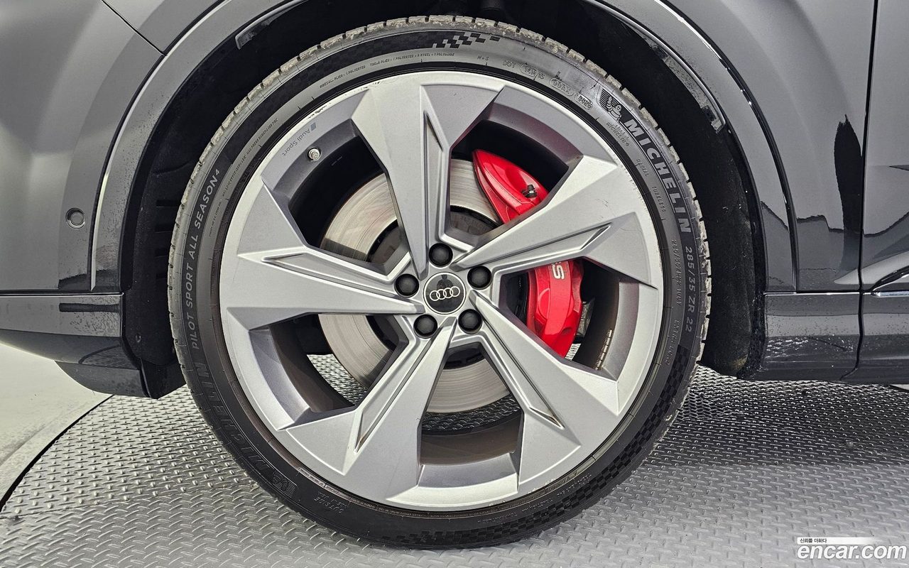 Audi SQ7 (4M) 2025 — 2