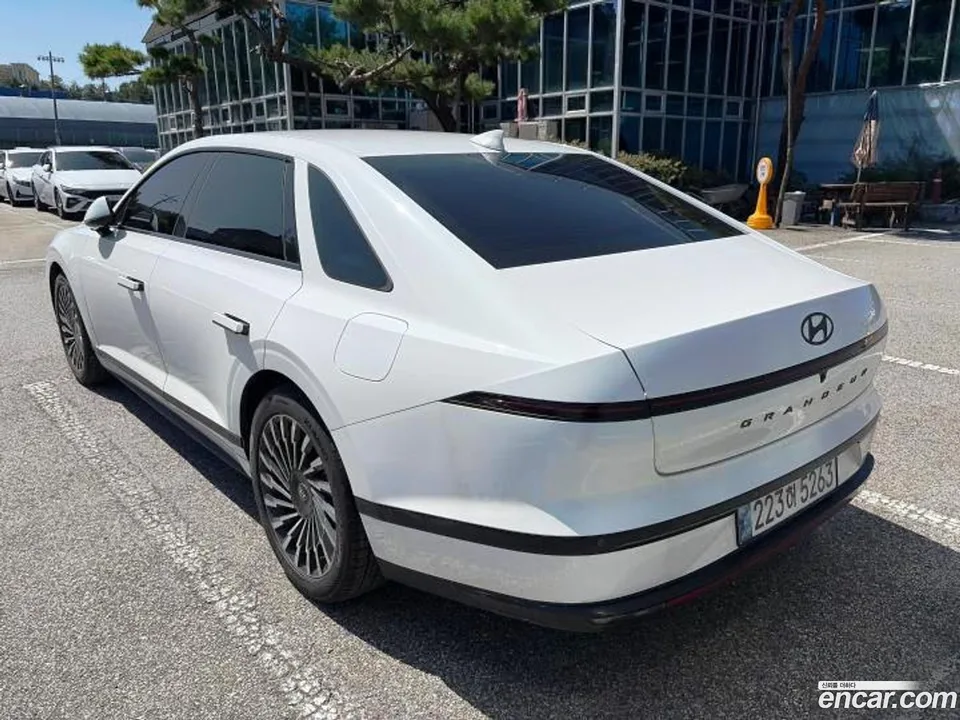 Hyundai Grandeur Hybrid 2024 — миниатюра 2