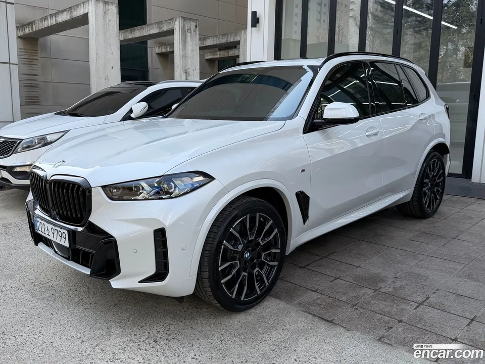 BMW X5 xDrive 40i M 2026 — миниатюра 3