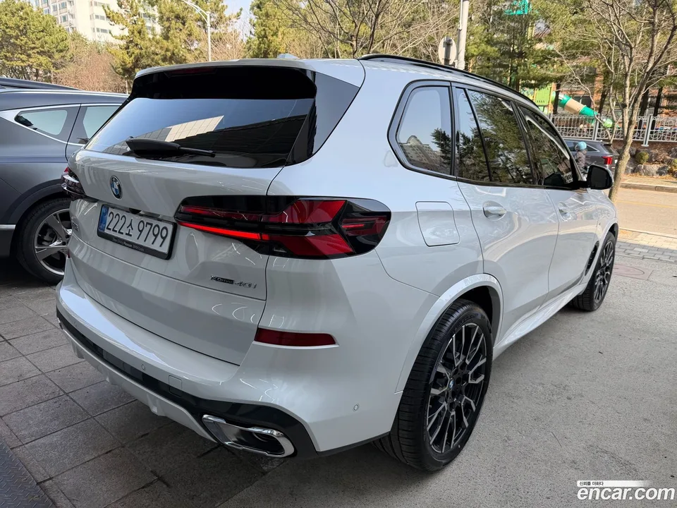BMW X5 xDrive 40i M 2026 — миниатюра 5