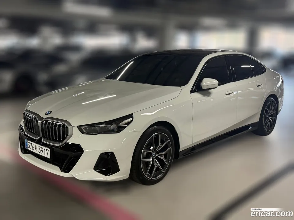 BMW 5 Series 520i M 2026 — миниатюра 4