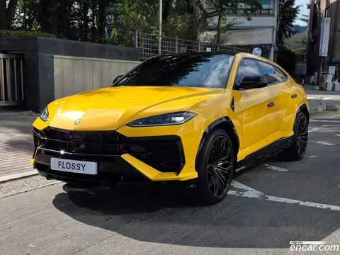 Lamborghini Urus 2025