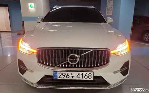 Volvo XC60 2025