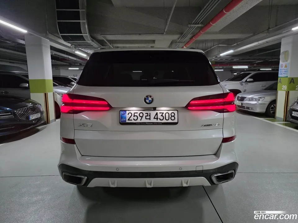 BMW X5 xDrive 40i M 2025 — миниатюра 4