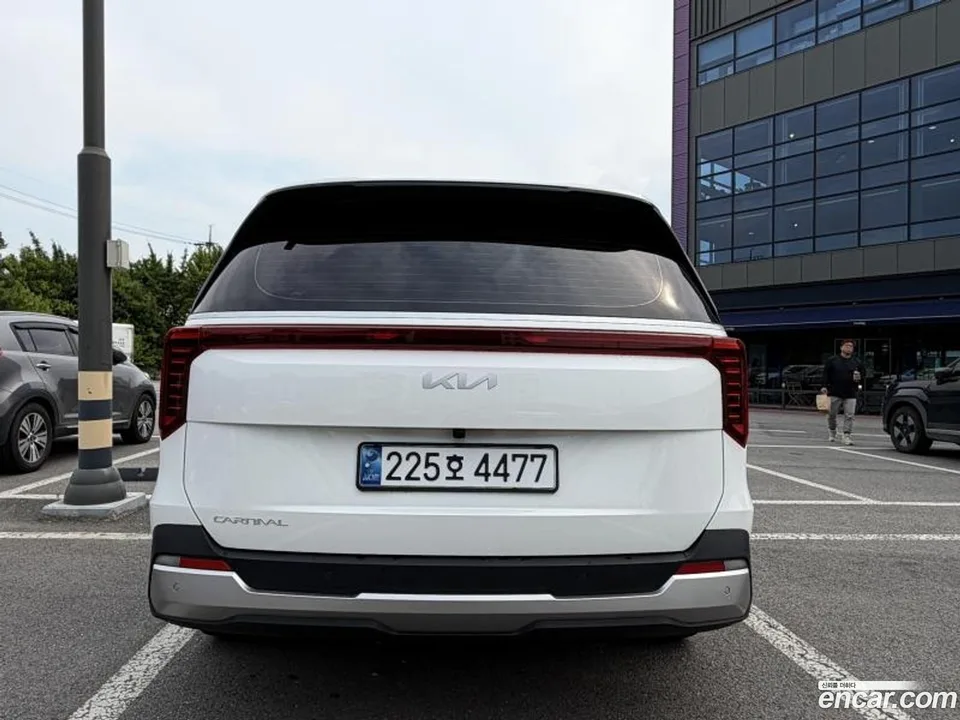 Kia Carnival 9 2025 — thumbnail 2