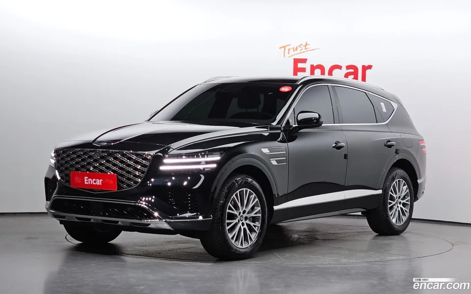 Genesis GV80 2.5T 2WD 2025 — фото 1, купить с доставкой в Москву