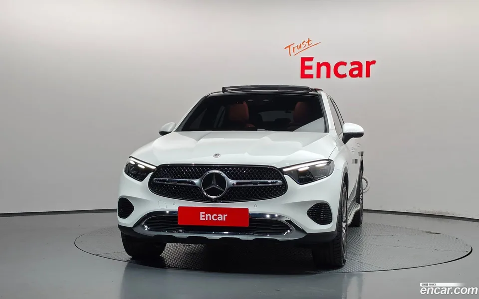 Mercedes-Benz GLC-Class GLC300 4MATIC 2025 — миниатюра 3