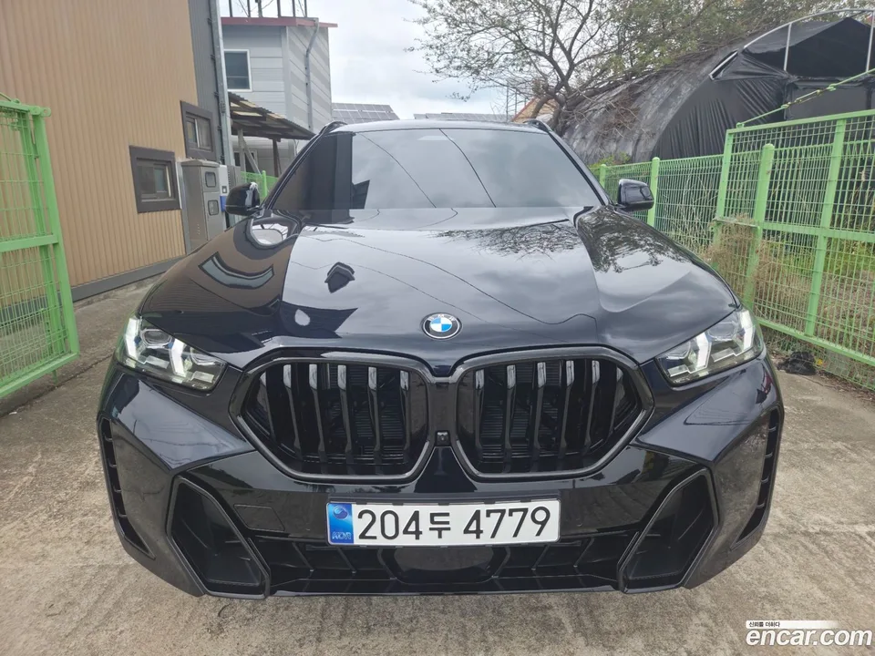 BMW X6 xDrive30d M 2026 — фото 1, купить с доставкой в Москву