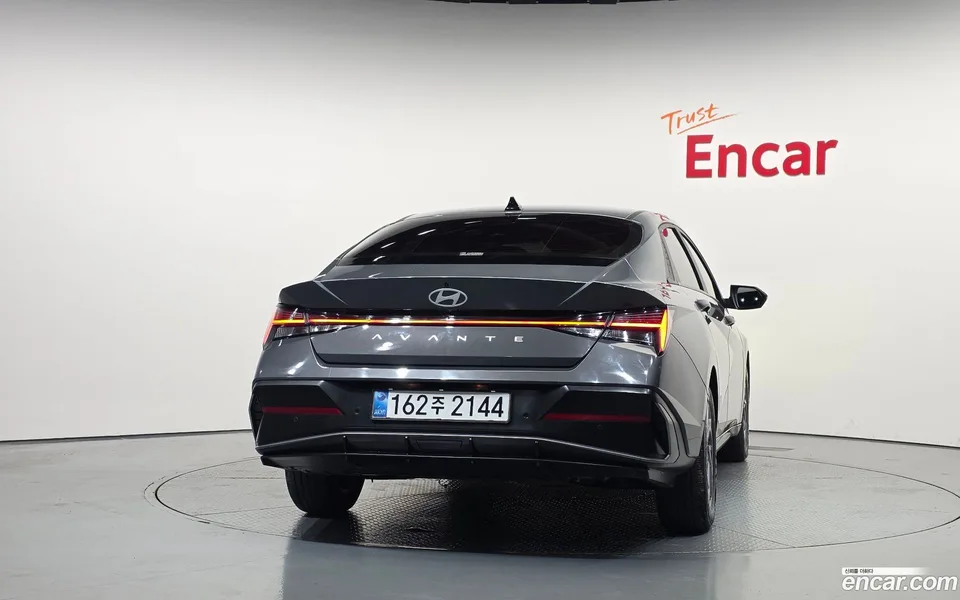 Hyundai Avante CN7 Hybrid 2025 — миниатюра 4
