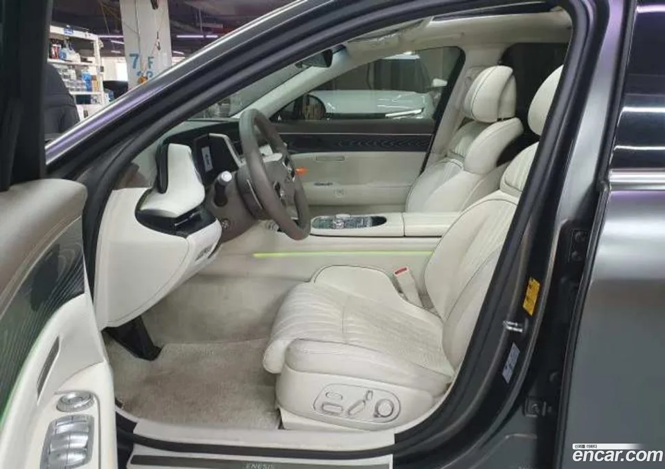 Genesis G90 3.5 AWD 2023 — миниатюра 4