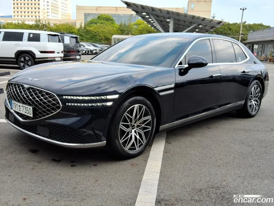 Genesis G90 3.5 AWD 2023 — фото 1, купить с доставкой в Москву