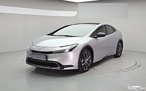 Toyota Prius 2024