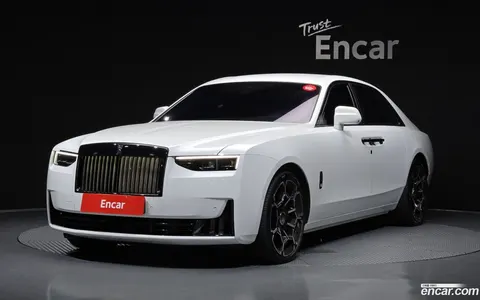Rolls-Royce Ghost 2025