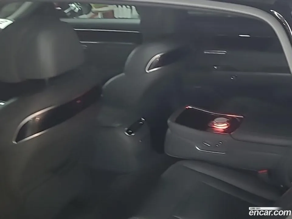 Genesis G90 3.5 AWD 2023 — миниатюра 4