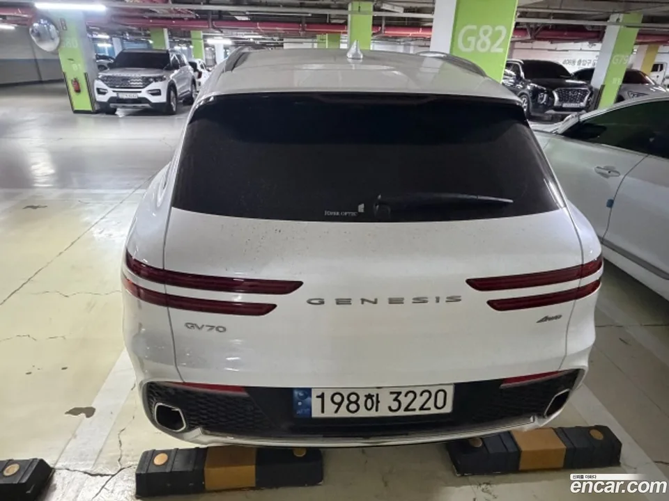 Genesis GV70 2.5T AWD 2023 — миниатюра 4