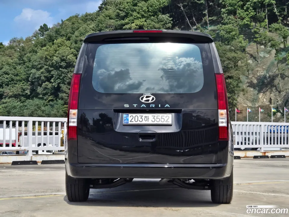 Hyundai Staria HEV 1.6 9 2025 — миниатюра 4