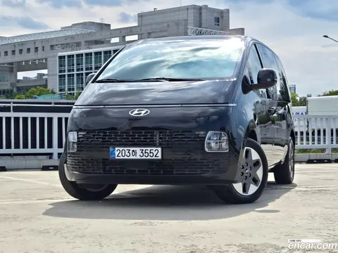Hyundai Staria 2025 купить в Москве